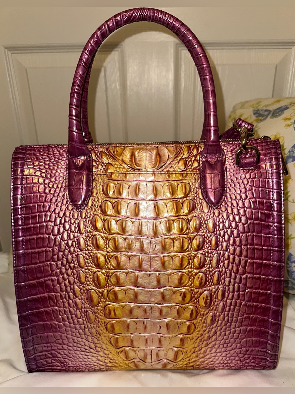 Brahmin Grapefruit Ombre Large Caroline Pink/Purple and Gold Satchel NWOT - Picture 4 of 15